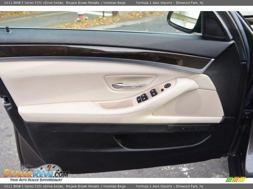 2011 BMW 5 Series 535i xDrive Sedan Mojave Brown Metallic / Venetian Beige Photo #25