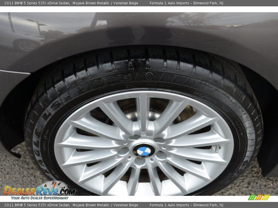 2011 BMW 5 Series 535i xDrive Sedan Mojave Brown Metallic / Venetian Beige Photo #32