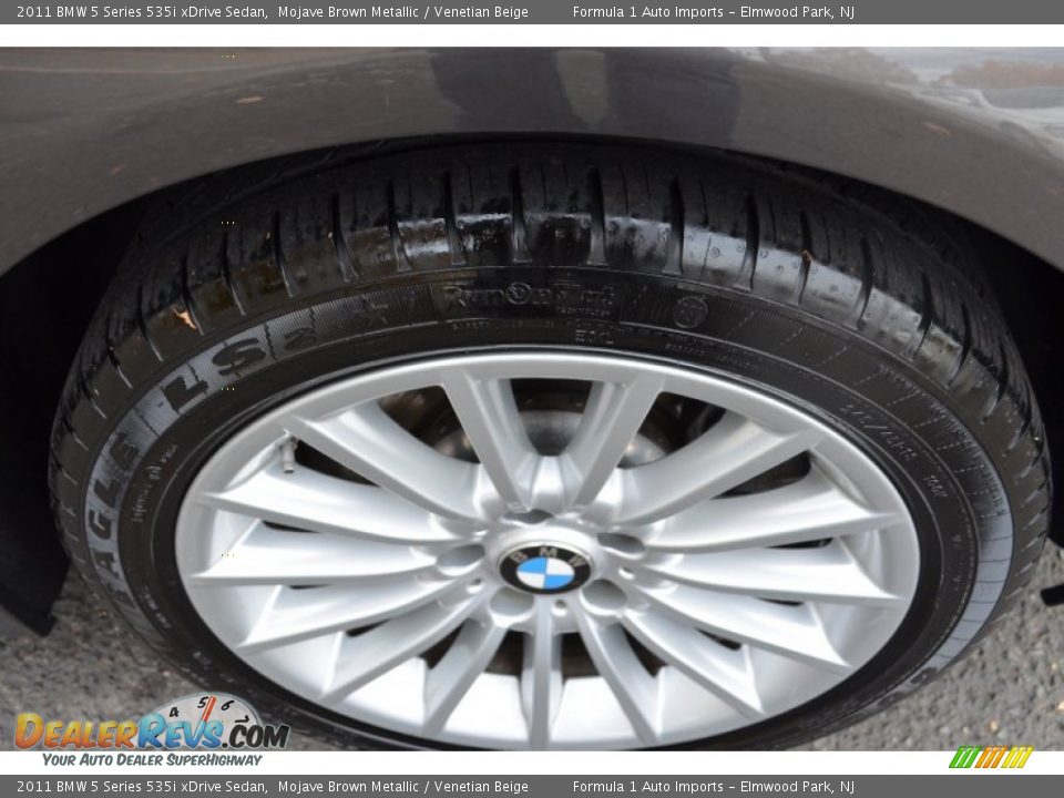 2011 BMW 5 Series 535i xDrive Sedan Mojave Brown Metallic / Venetian Beige Photo #33