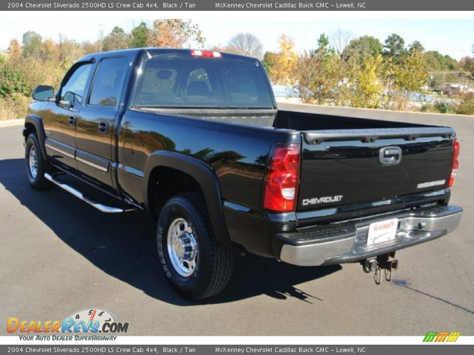 2004 Chevrolet Silverado 2500HD LS Crew Cab 4x4 Black / Tan Photo #4