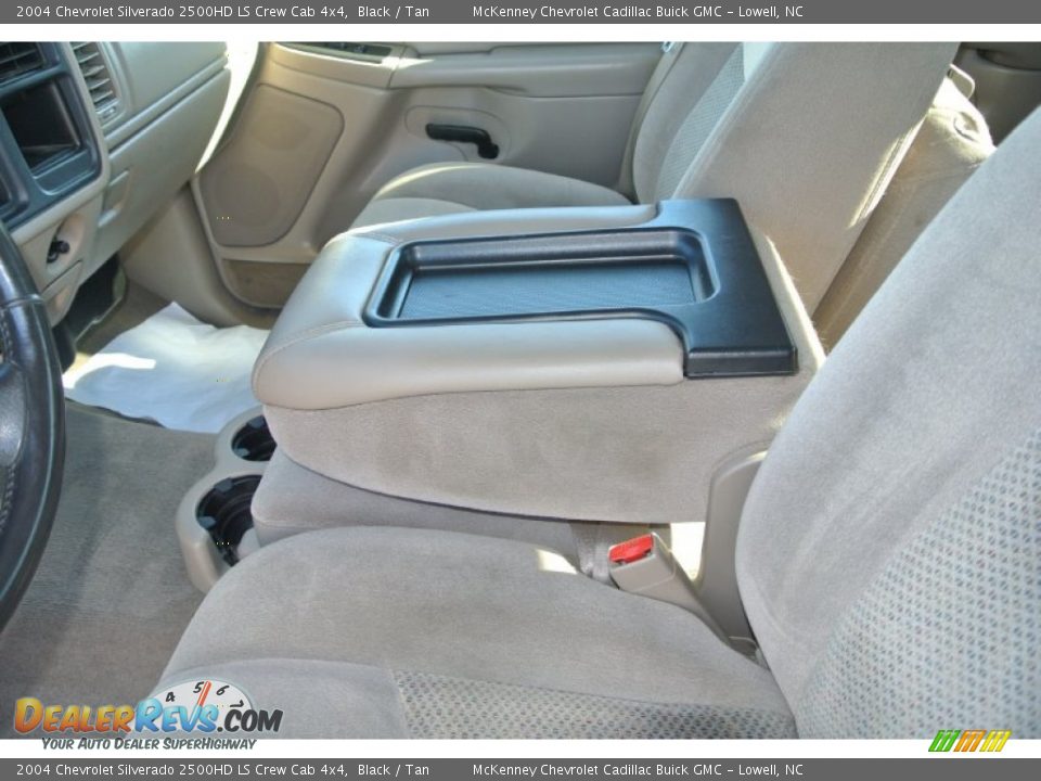 2004 Chevrolet Silverado 2500HD LS Crew Cab 4x4 Black / Tan Photo #11