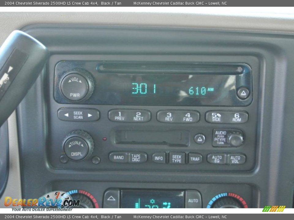 2004 Chevrolet Silverado 2500HD LS Crew Cab 4x4 Black / Tan Photo #14