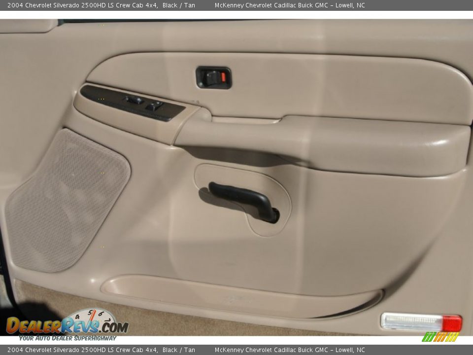 2004 Chevrolet Silverado 2500HD LS Crew Cab 4x4 Black / Tan Photo #21