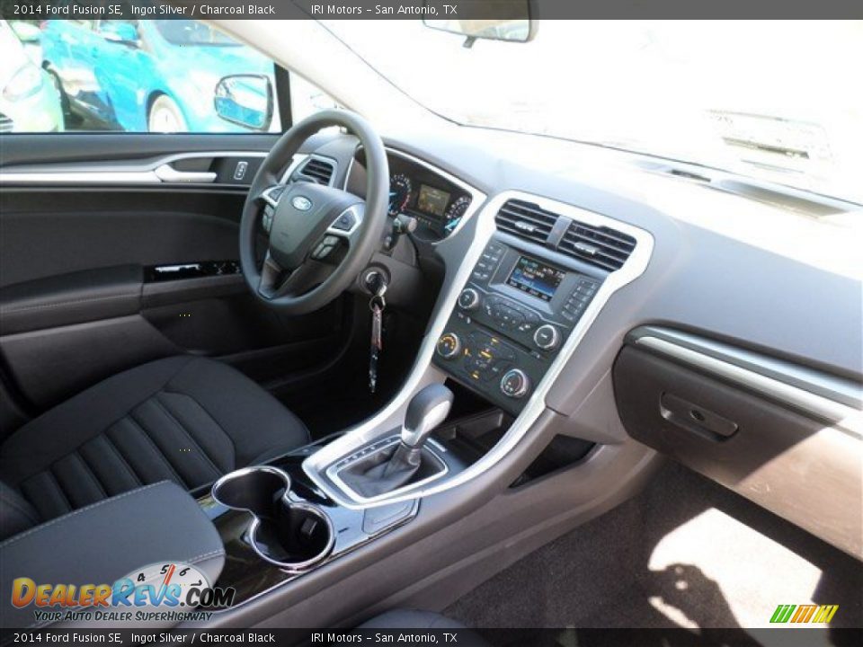 2014 Ford Fusion SE Ingot Silver / Charcoal Black Photo #11