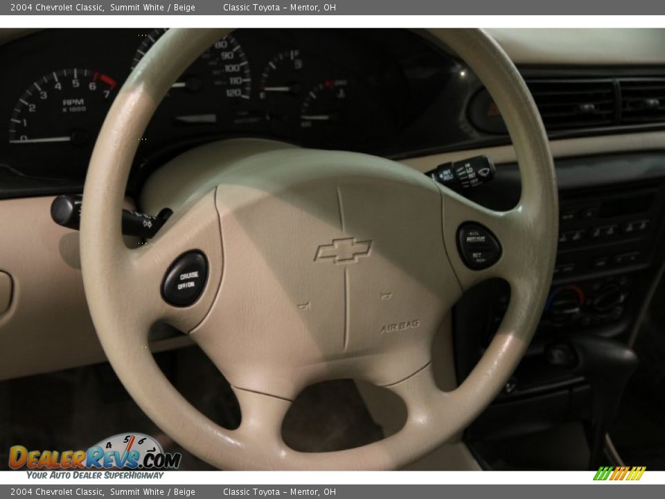 2004 Chevrolet Classic Summit White / Beige Photo #6