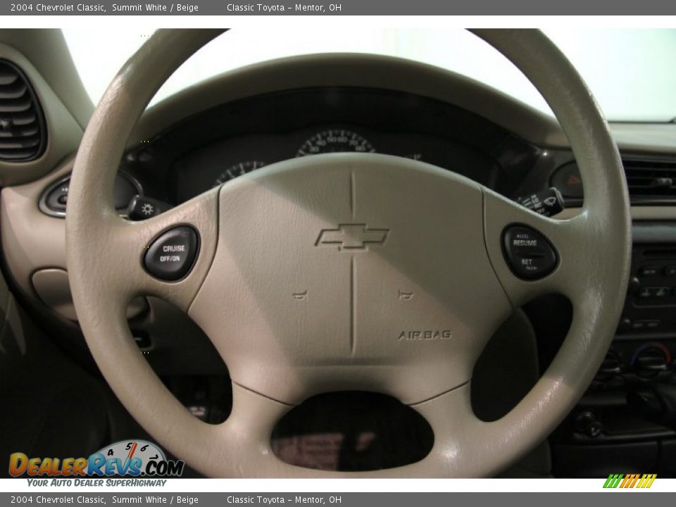 2004 Chevrolet Classic Summit White / Beige Photo #7