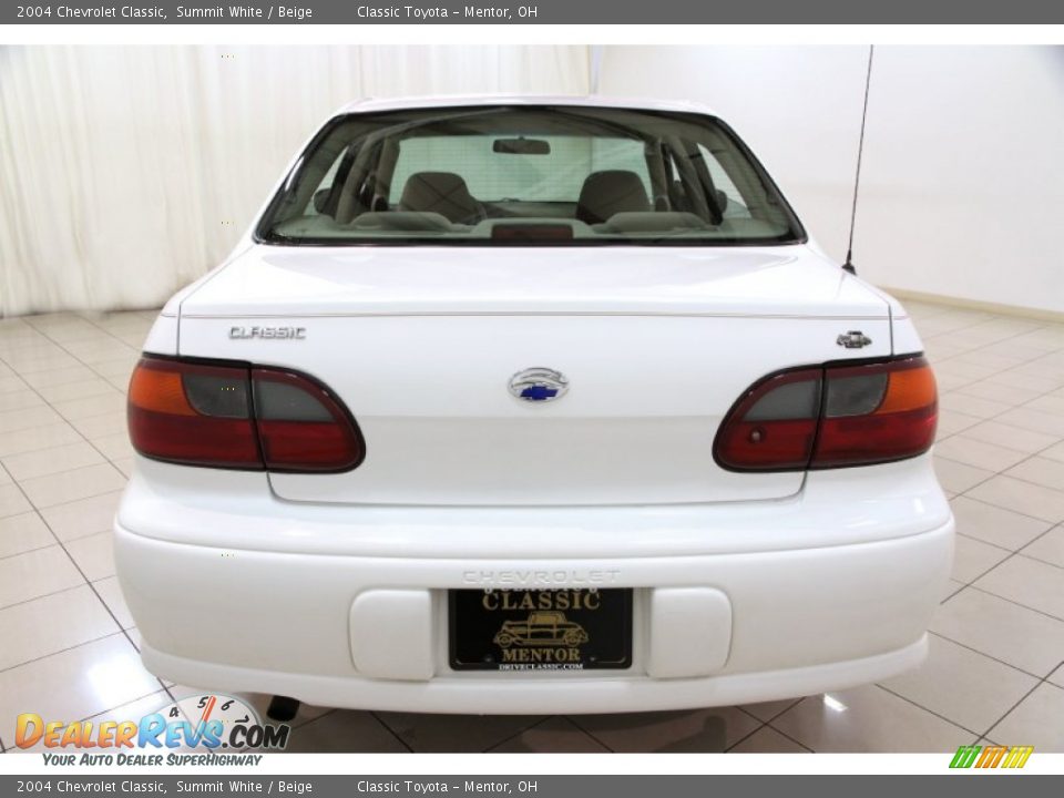 2004 Chevrolet Classic Summit White / Beige Photo #14