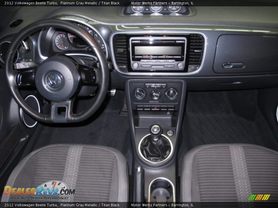 2012 Volkswagen Beetle Turbo Platinum Gray Metallic / Titan Black Photo #24
