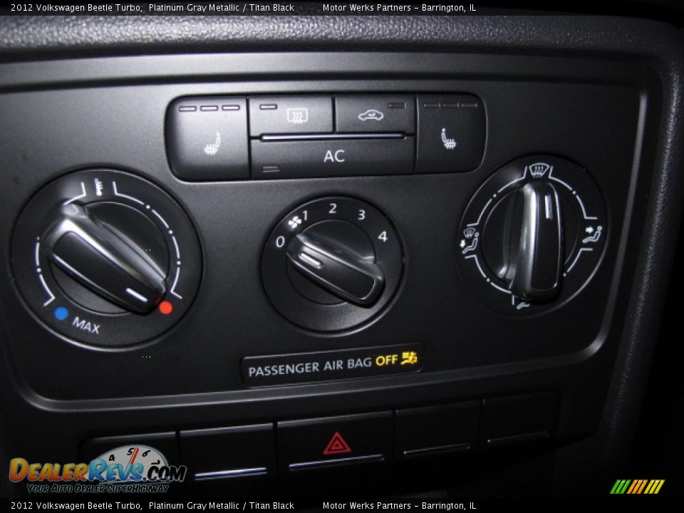 2012 Volkswagen Beetle Turbo Platinum Gray Metallic / Titan Black Photo #28