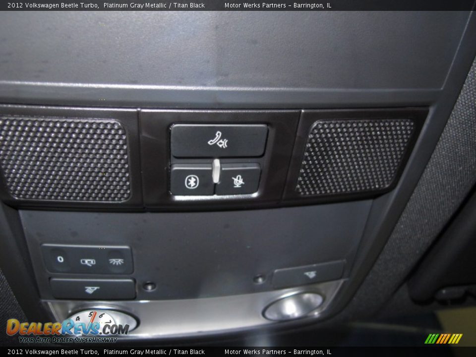 2012 Volkswagen Beetle Turbo Platinum Gray Metallic / Titan Black Photo #31