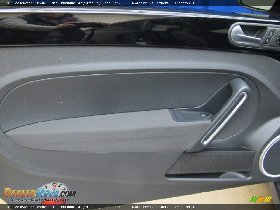 2012 Volkswagen Beetle Turbo Platinum Gray Metallic / Titan Black Photo #35