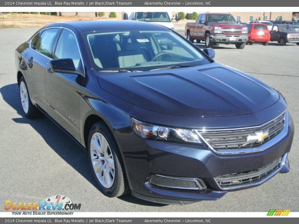 Front 3/4 View of 2014 Chevrolet Impala LS Photo #1