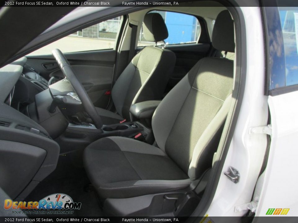2012 Ford Focus SE Sedan Oxford White / Charcoal Black Photo #7