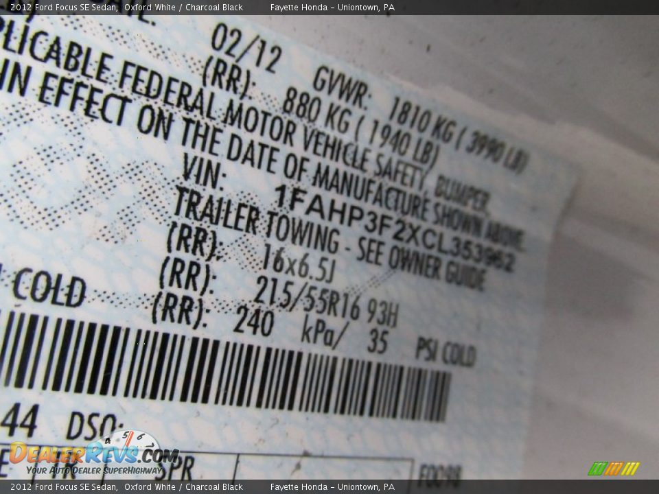 2012 Ford Focus SE Sedan Oxford White / Charcoal Black Photo #9