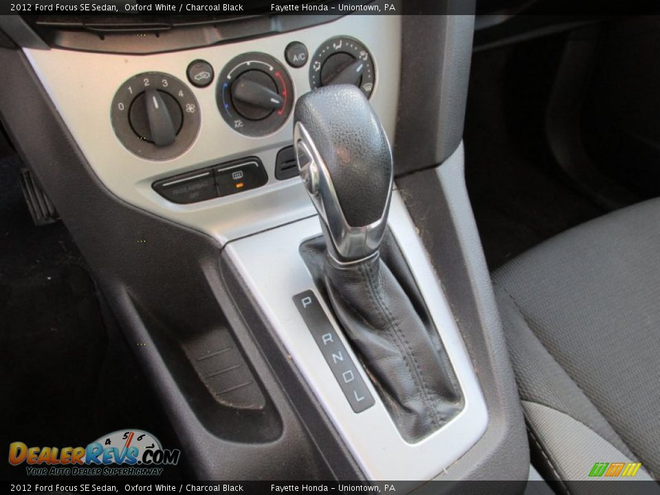 2012 Ford Focus SE Sedan Oxford White / Charcoal Black Photo #12