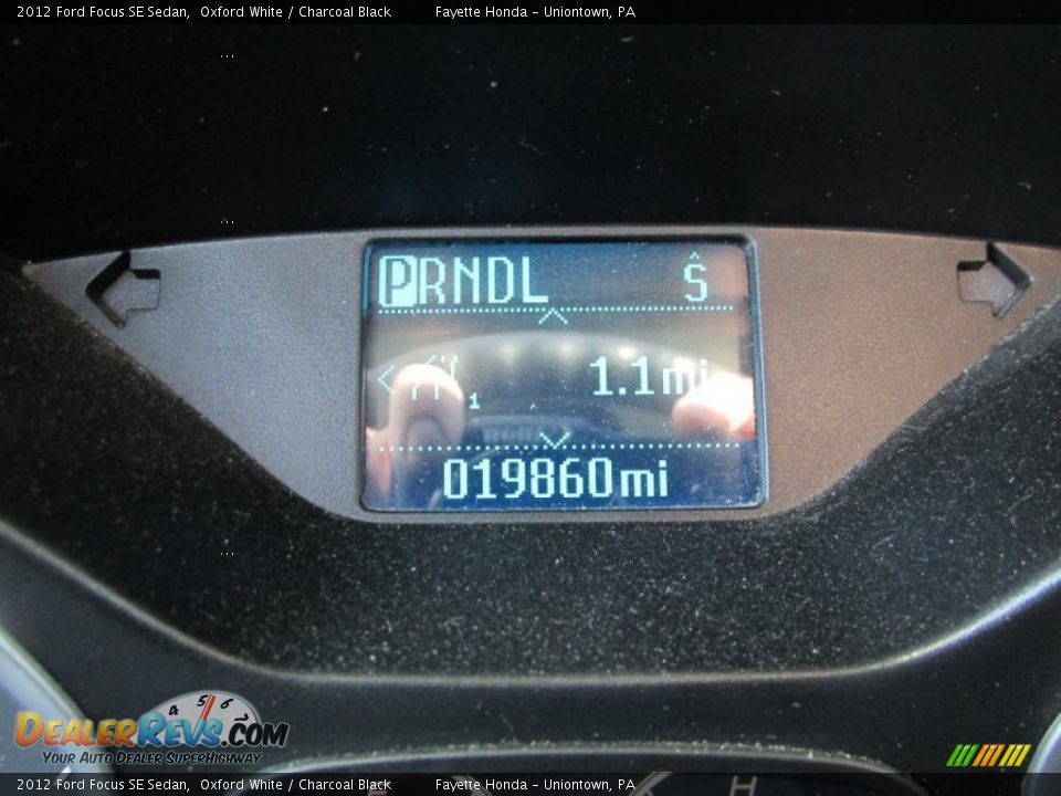 2012 Ford Focus SE Sedan Oxford White / Charcoal Black Photo #20