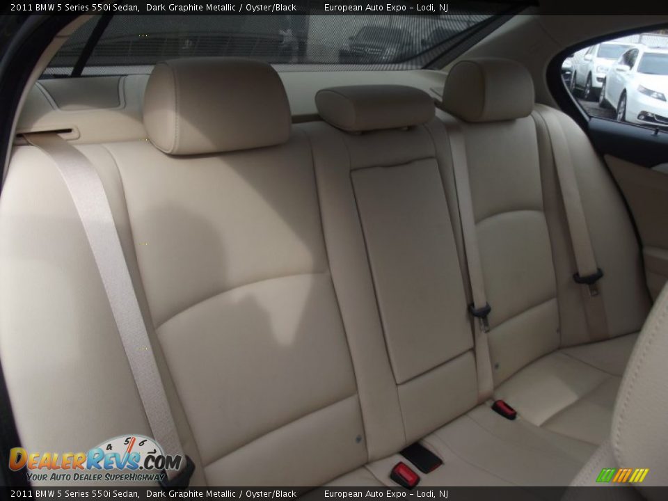 2011 BMW 5 Series 550i Sedan Dark Graphite Metallic / Oyster/Black Photo #14