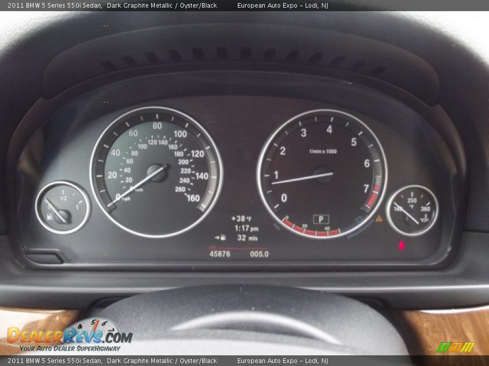 2011 BMW 5 Series 550i Sedan Dark Graphite Metallic / Oyster/Black Photo #26