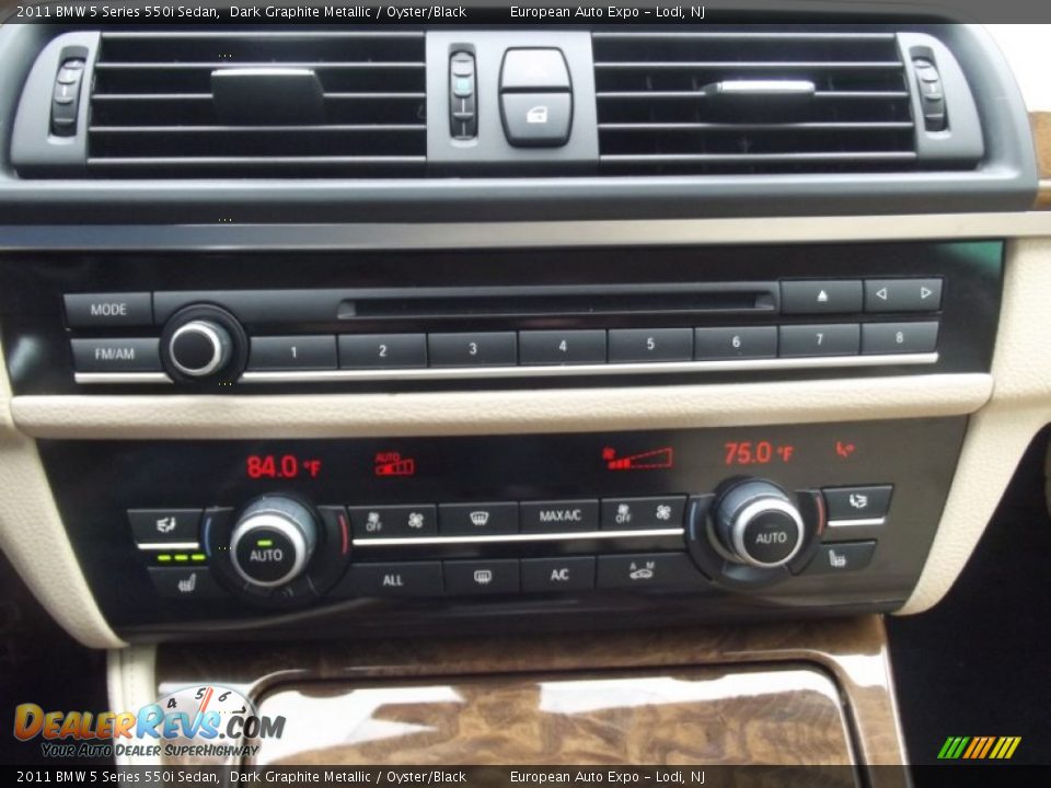 2011 BMW 5 Series 550i Sedan Dark Graphite Metallic / Oyster/Black Photo #30