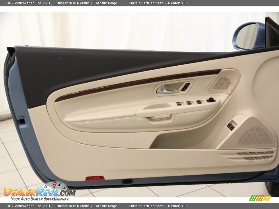 Door Panel of 2007 Volkswagen Eos 2.0T Photo #5