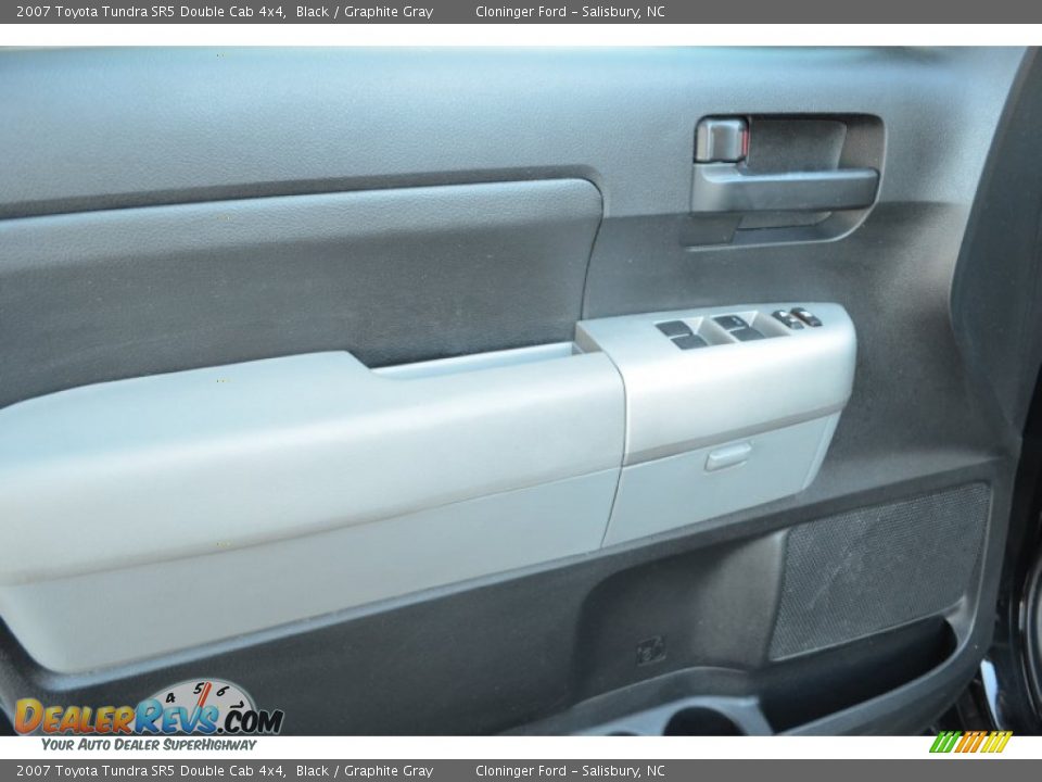 2007 Toyota Tundra SR5 Double Cab 4x4 Black / Graphite Gray Photo #8