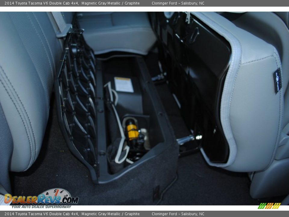 2014 Toyota Tacoma V6 Double Cab 4x4 Magnetic Gray Metallic / Graphite Photo #13