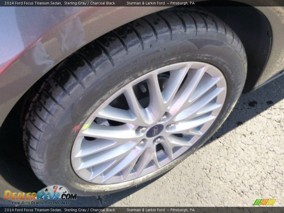 2014 Ford Focus Titanium Sedan Sterling Gray / Charcoal Black Photo #7