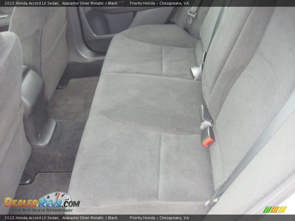 2013 Honda Accord LX Sedan Alabaster Silver Metallic / Black Photo #10