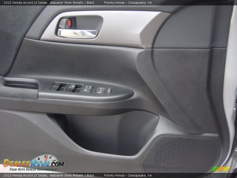 2013 Honda Accord LX Sedan Alabaster Silver Metallic / Black Photo #15