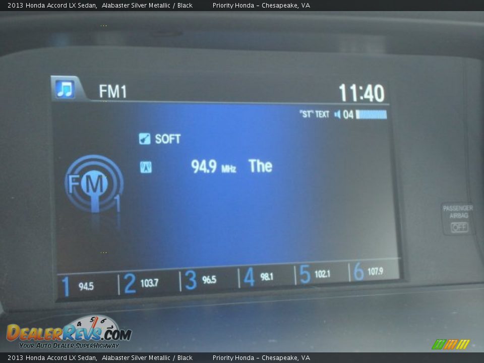 2013 Honda Accord LX Sedan Alabaster Silver Metallic / Black Photo #17