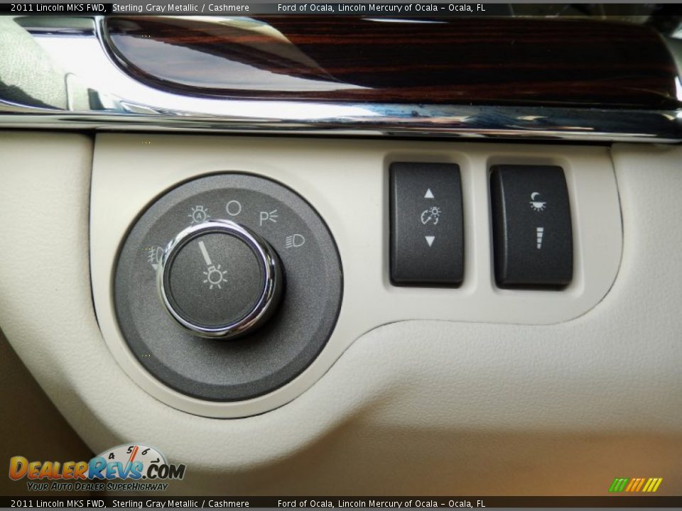 2011 Lincoln MKS FWD Sterling Gray Metallic / Cashmere Photo #24