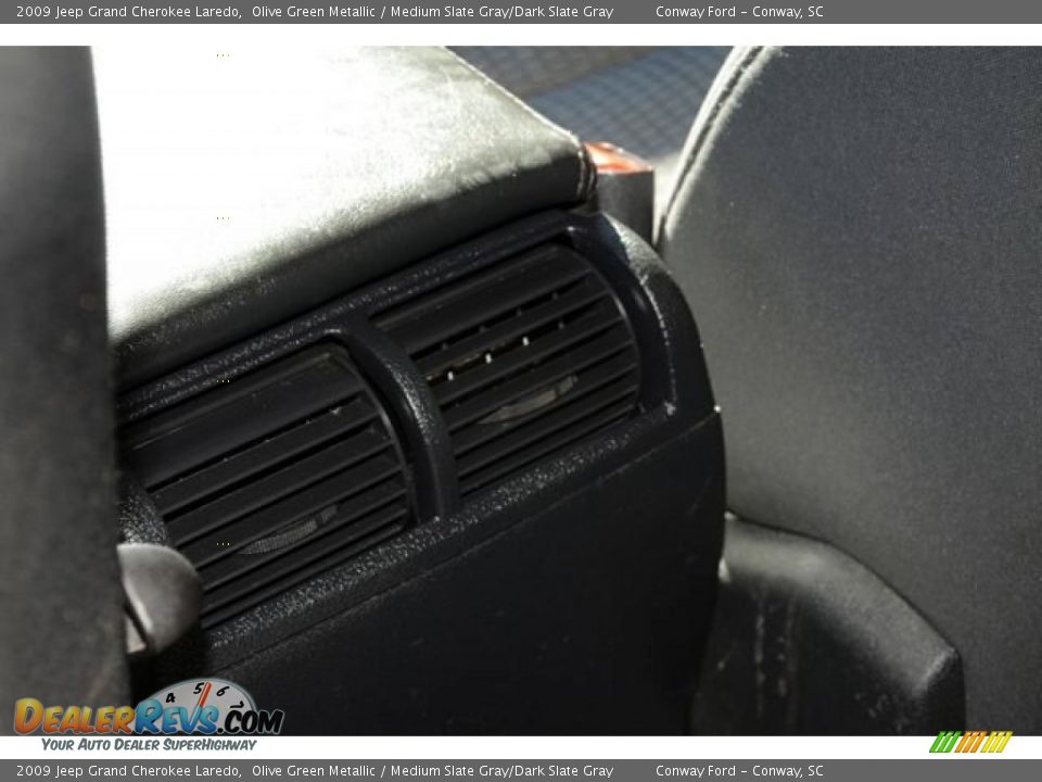 2009 Jeep Grand Cherokee Laredo Olive Green Metallic / Medium Slate Gray/Dark Slate Gray Photo #13