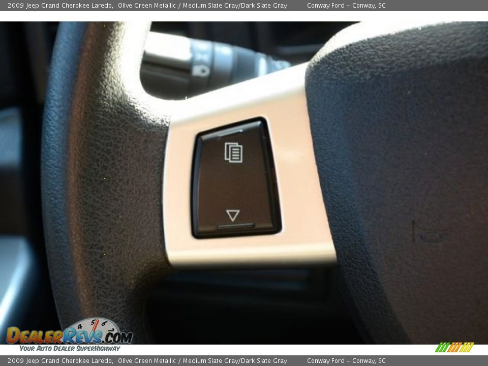 2009 Jeep Grand Cherokee Laredo Olive Green Metallic / Medium Slate Gray/Dark Slate Gray Photo #23