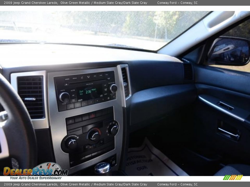 2009 Jeep Grand Cherokee Laredo Olive Green Metallic / Medium Slate Gray/Dark Slate Gray Photo #28