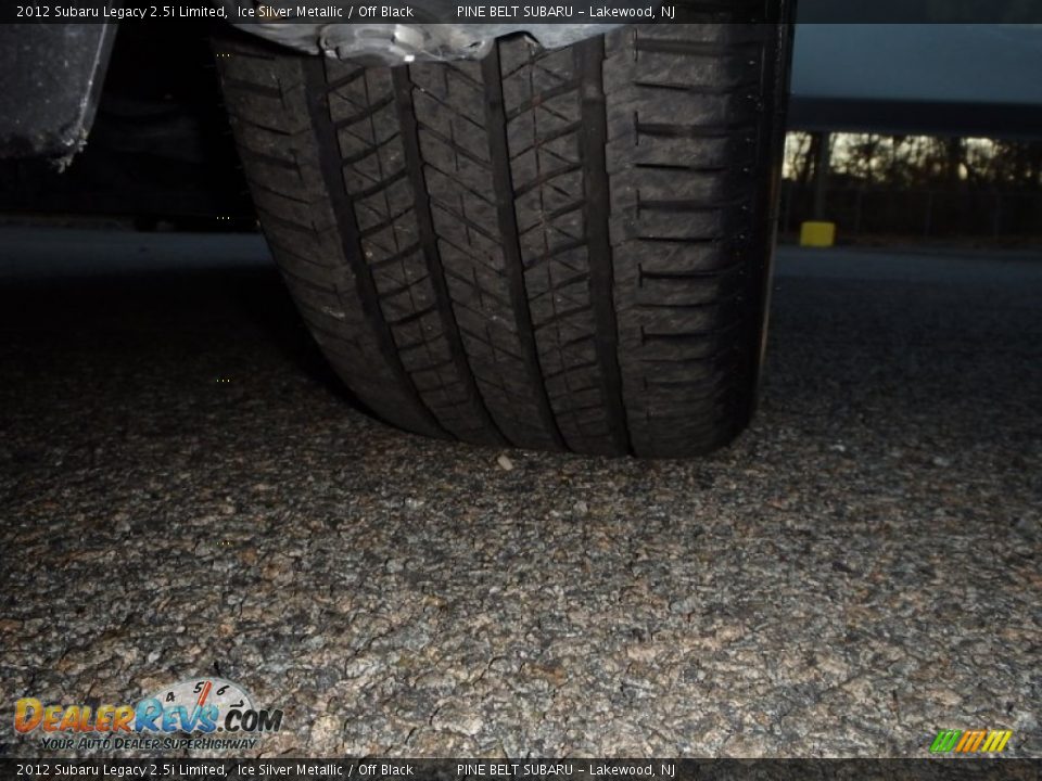 2012 Subaru Legacy 2.5i Limited Ice Silver Metallic / Off Black Photo #20