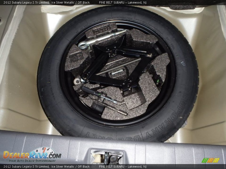 2012 Subaru Legacy 2.5i Limited Ice Silver Metallic / Off Black Photo #24