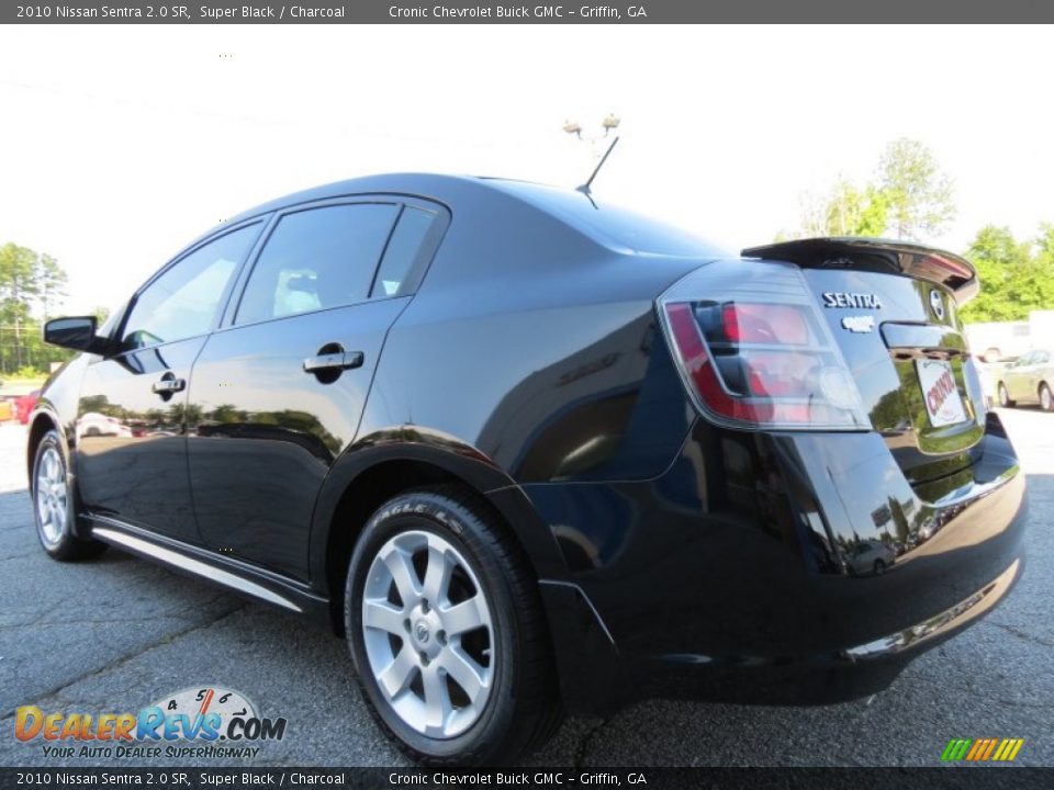 2010 Nissan Sentra 2.0 SR Super Black / Charcoal Photo #5
