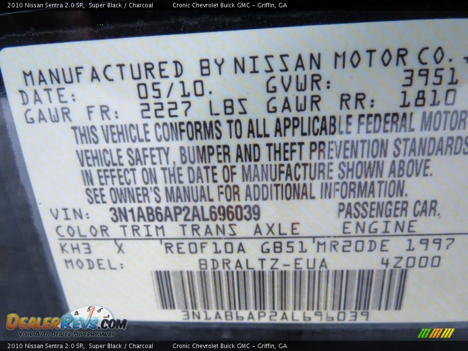 2010 Nissan Sentra 2.0 SR Super Black / Charcoal Photo #23