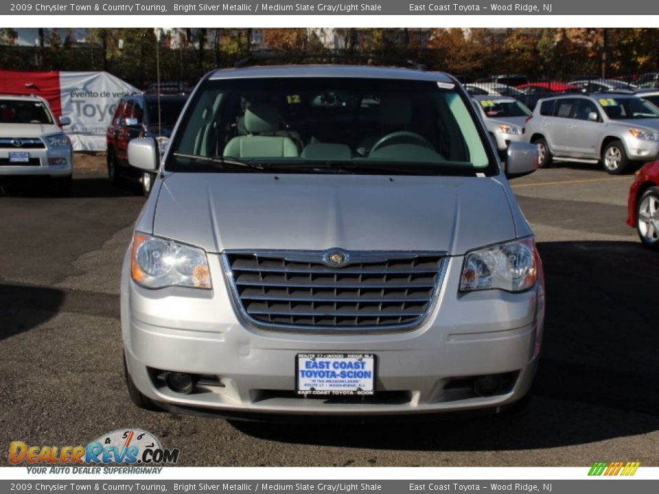 2009 Chrysler Town & Country Touring Bright Silver Metallic / Medium Slate Gray/Light Shale Photo #2