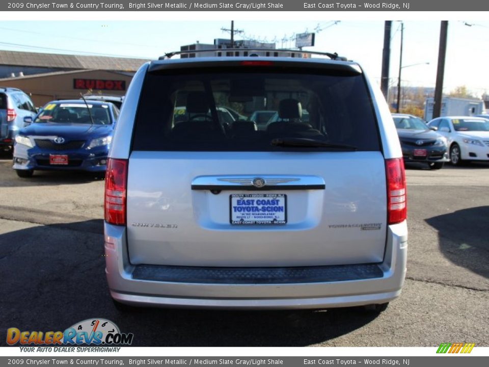 2009 Chrysler Town & Country Touring Bright Silver Metallic / Medium Slate Gray/Light Shale Photo #5