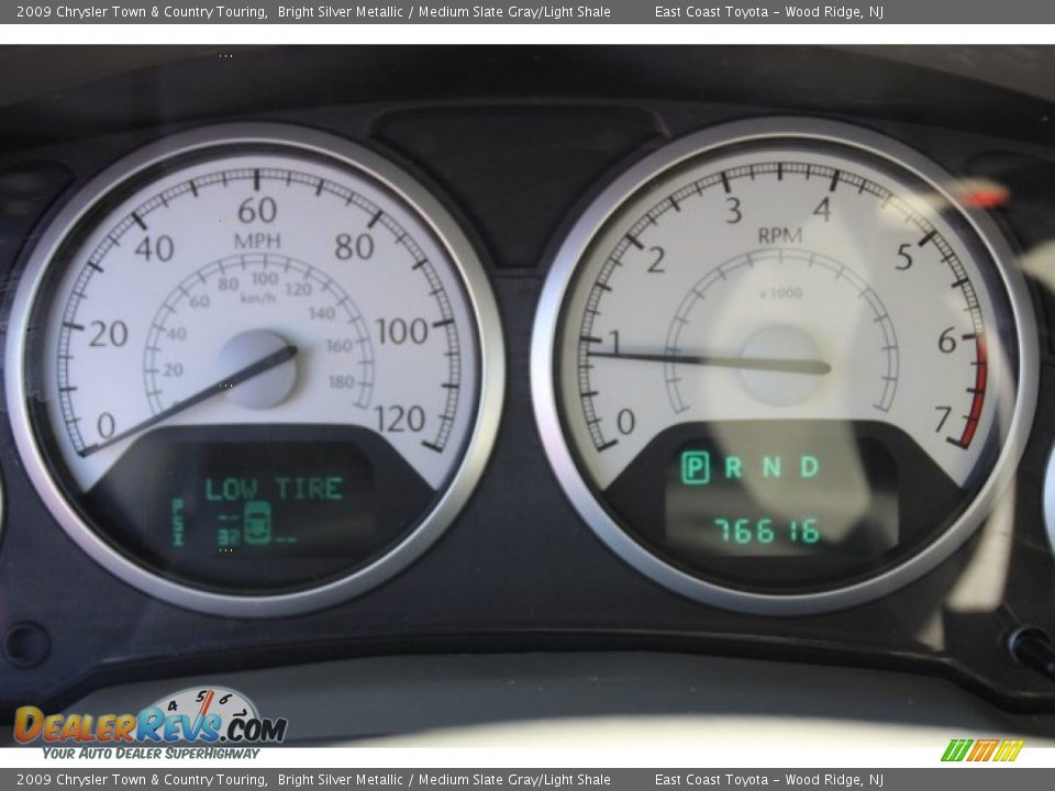 2009 Chrysler Town & Country Touring Bright Silver Metallic / Medium Slate Gray/Light Shale Photo #13