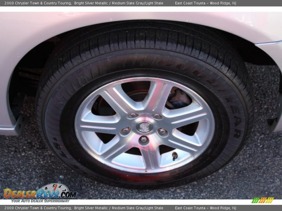 2009 Chrysler Town & Country Touring Bright Silver Metallic / Medium Slate Gray/Light Shale Photo #15