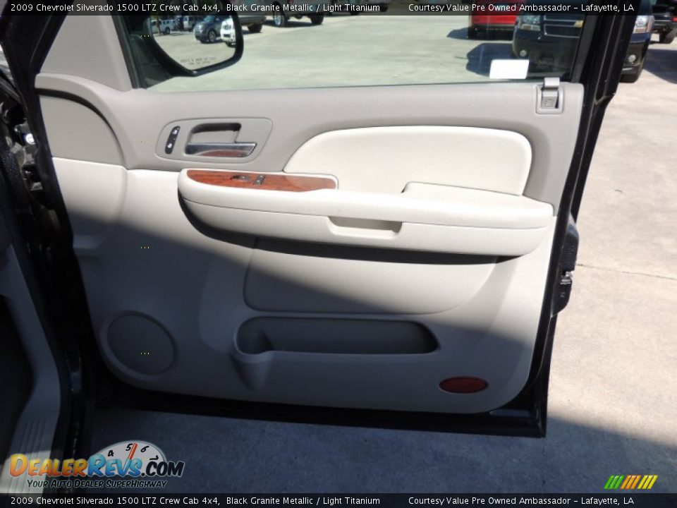 2009 Chevrolet Silverado 1500 LTZ Crew Cab 4x4 Black Granite Metallic / Light Titanium Photo #7