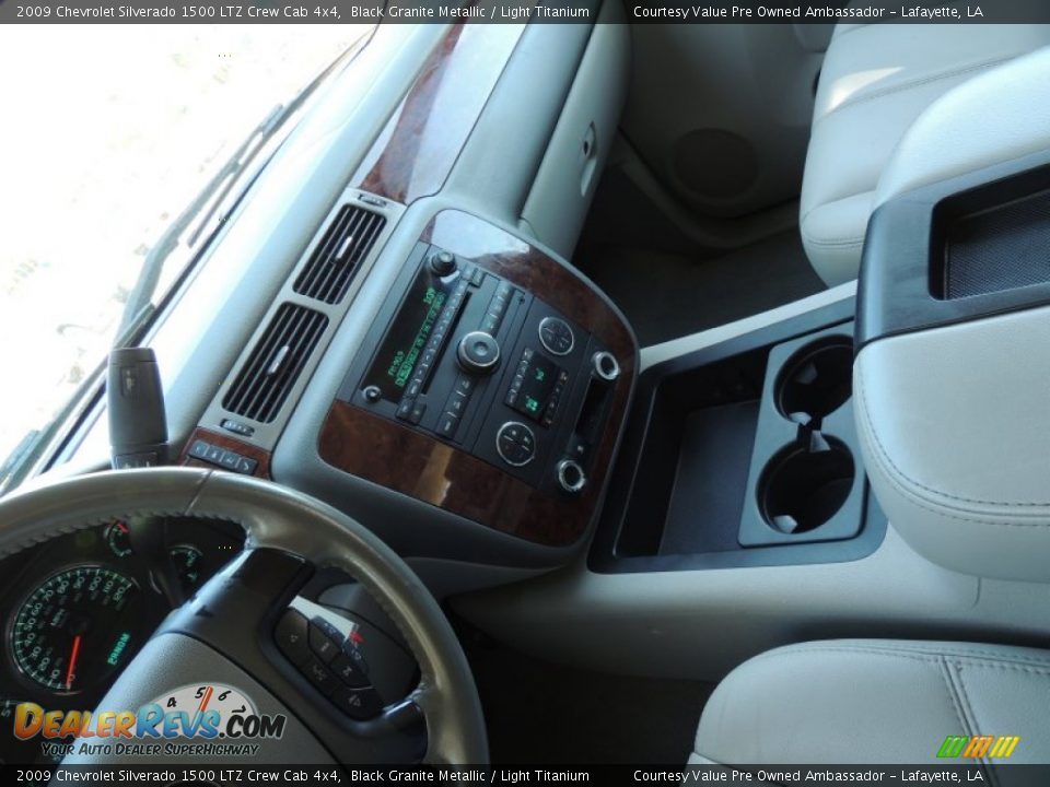 2009 Chevrolet Silverado 1500 LTZ Crew Cab 4x4 Black Granite Metallic / Light Titanium Photo #21