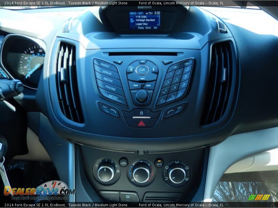2014 Ford Escape SE 1.6L EcoBoost Tuxedo Black / Medium Light Stone Photo #10