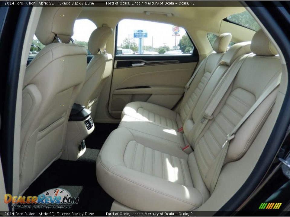 2014 Ford Fusion Hybrid SE Tuxedo Black / Dune Photo #7