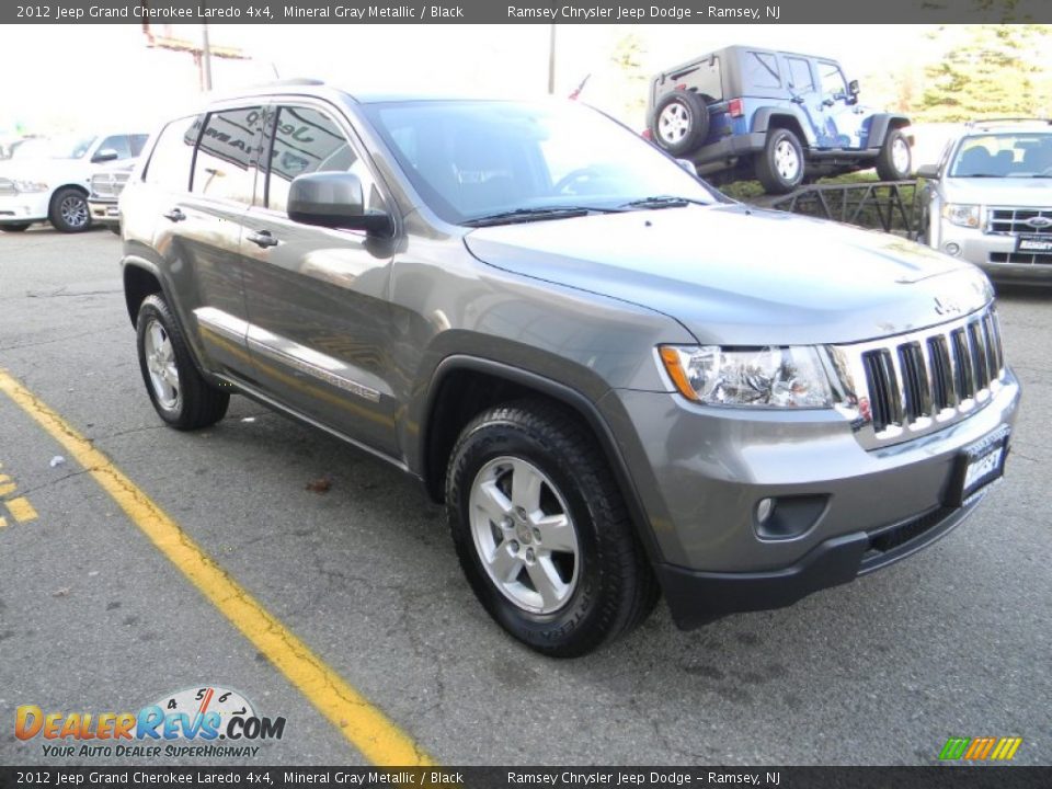2012 Jeep Grand Cherokee Laredo 4x4 Mineral Gray Metallic / Black Photo #4