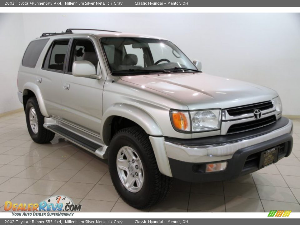 2002 Toyota 4Runner SR5 4x4 Millennium Silver Metallic / Gray Photo #1