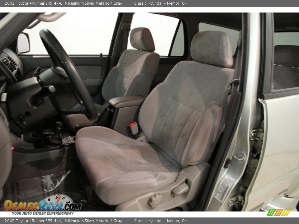 2002 Toyota 4Runner SR5 4x4 Millennium Silver Metallic / Gray Photo #5