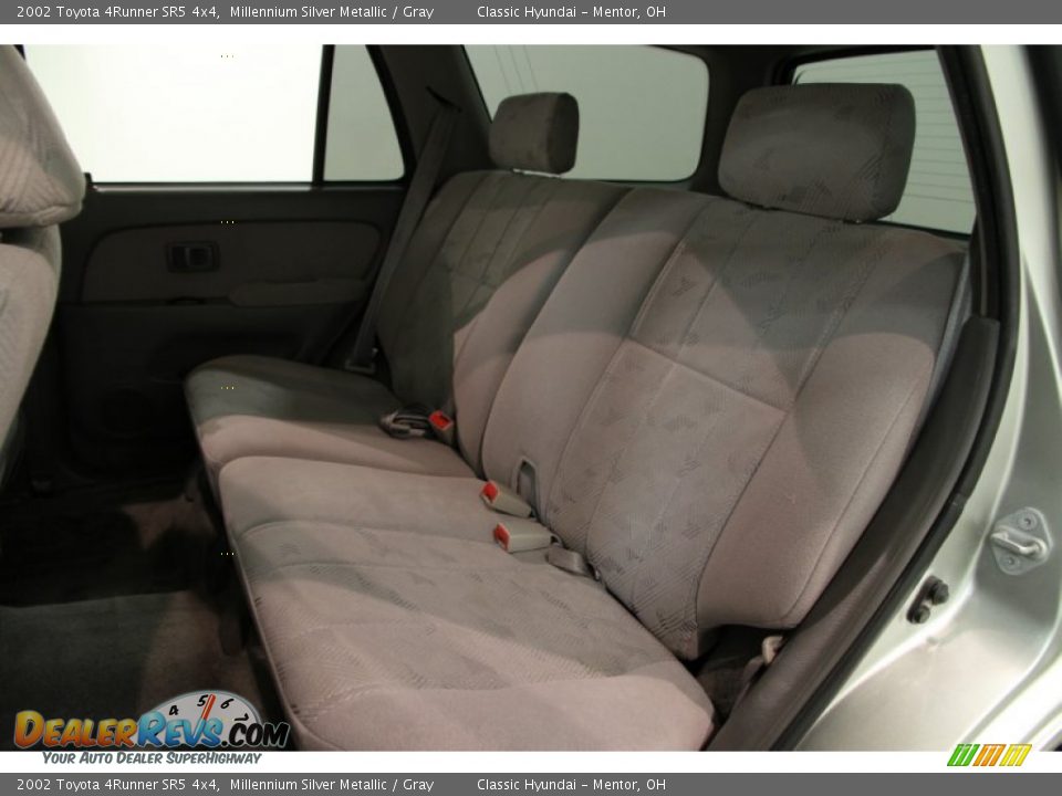 2002 Toyota 4Runner SR5 4x4 Millennium Silver Metallic / Gray Photo #13